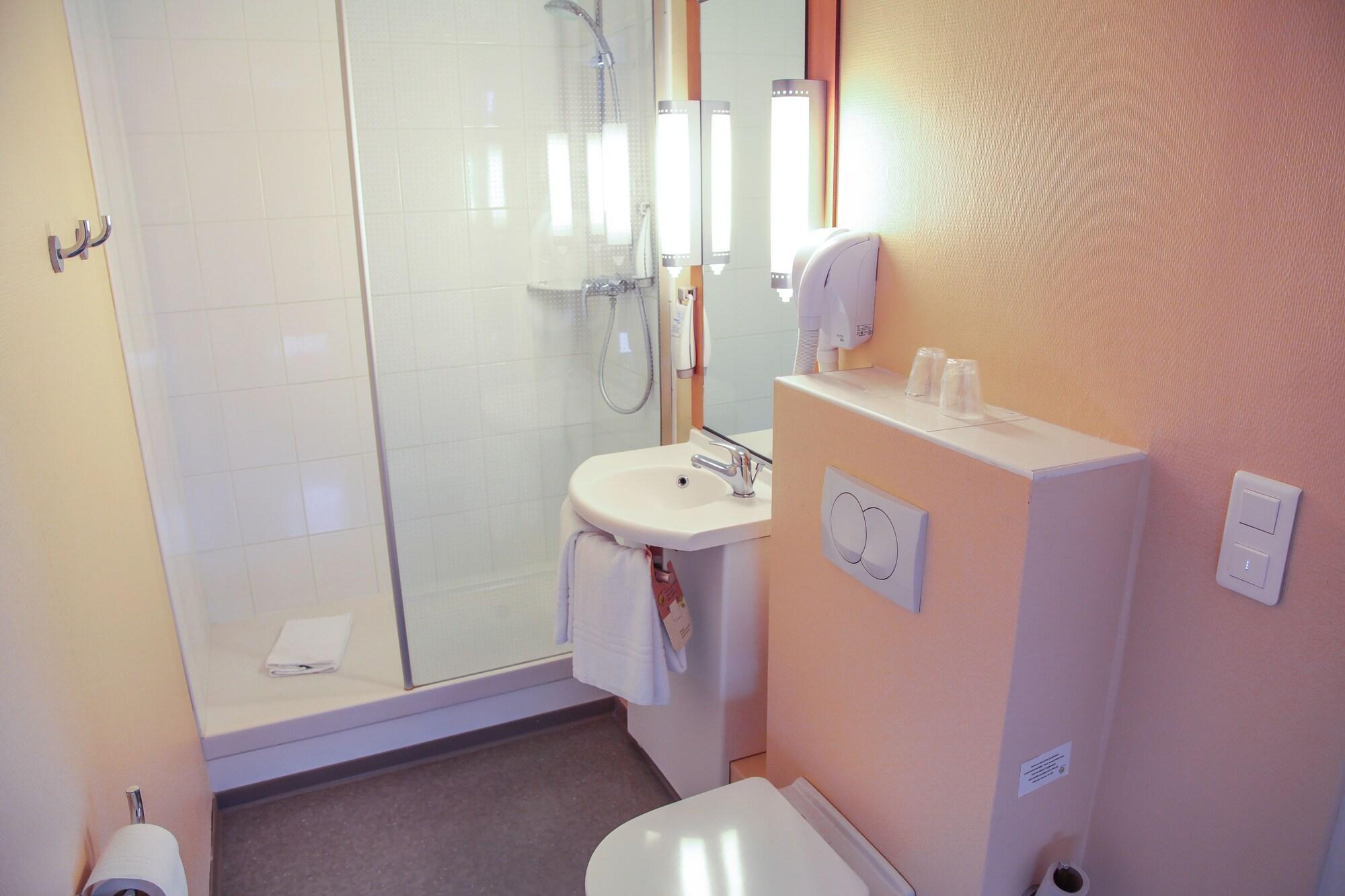 Ibis Centre 3*